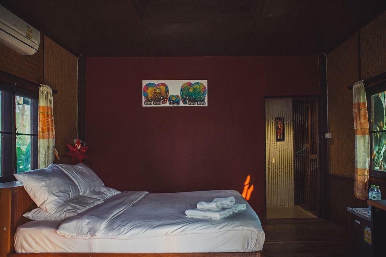 Kalm Pai Hotell Exteriör bild